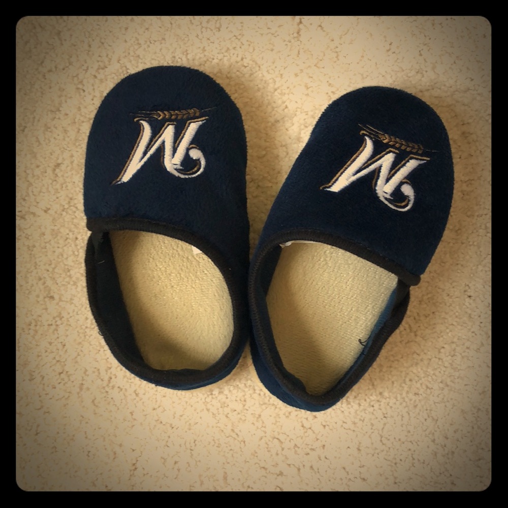 Milwaukee brewers kids slippers